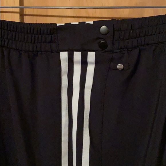 SOLD ✅ ADIDAS - Picture 7 of 10